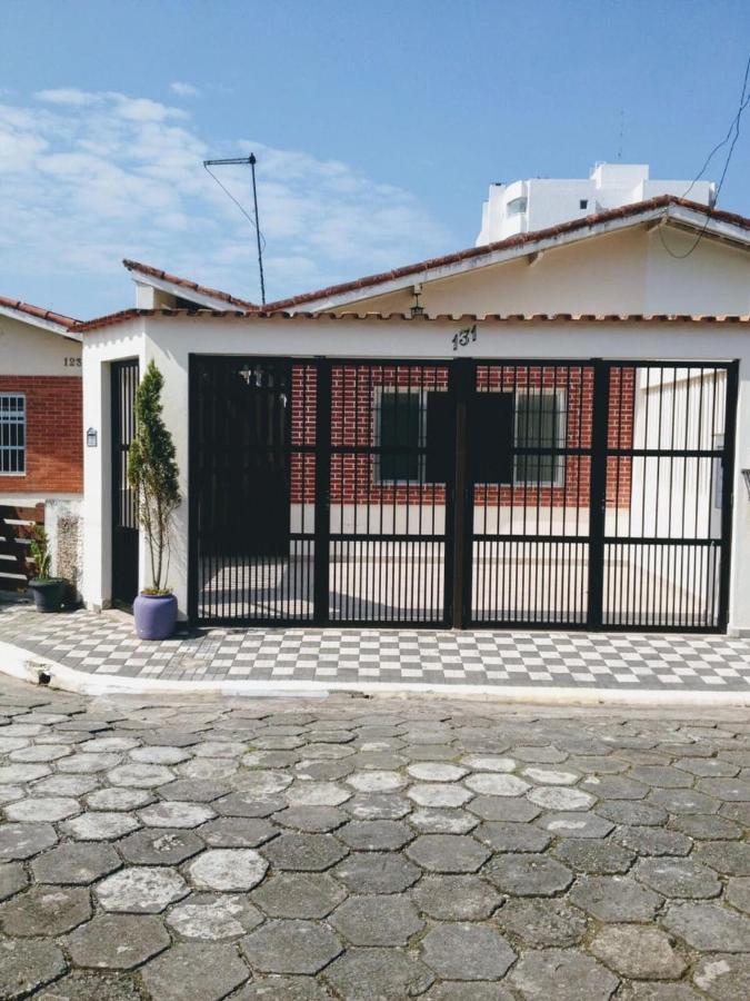 Temporada Na Praia Em Mongagua Sp Екстериор снимка